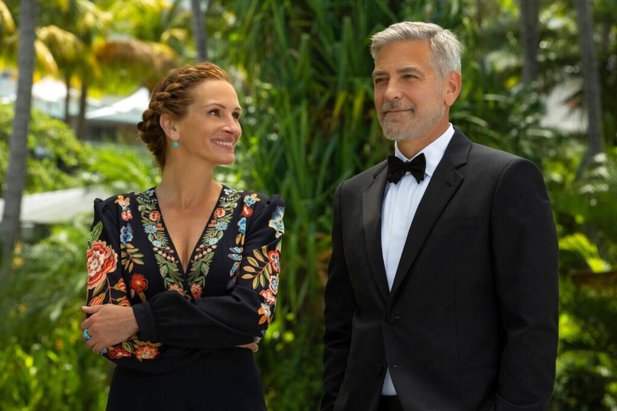 George Clooney, right, and Julia Roberts in 'Ticket to Paradise.'