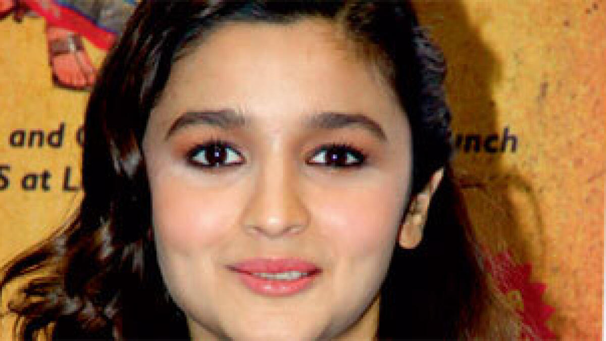 Would love to work with Shahid in future: Alia Bhatt