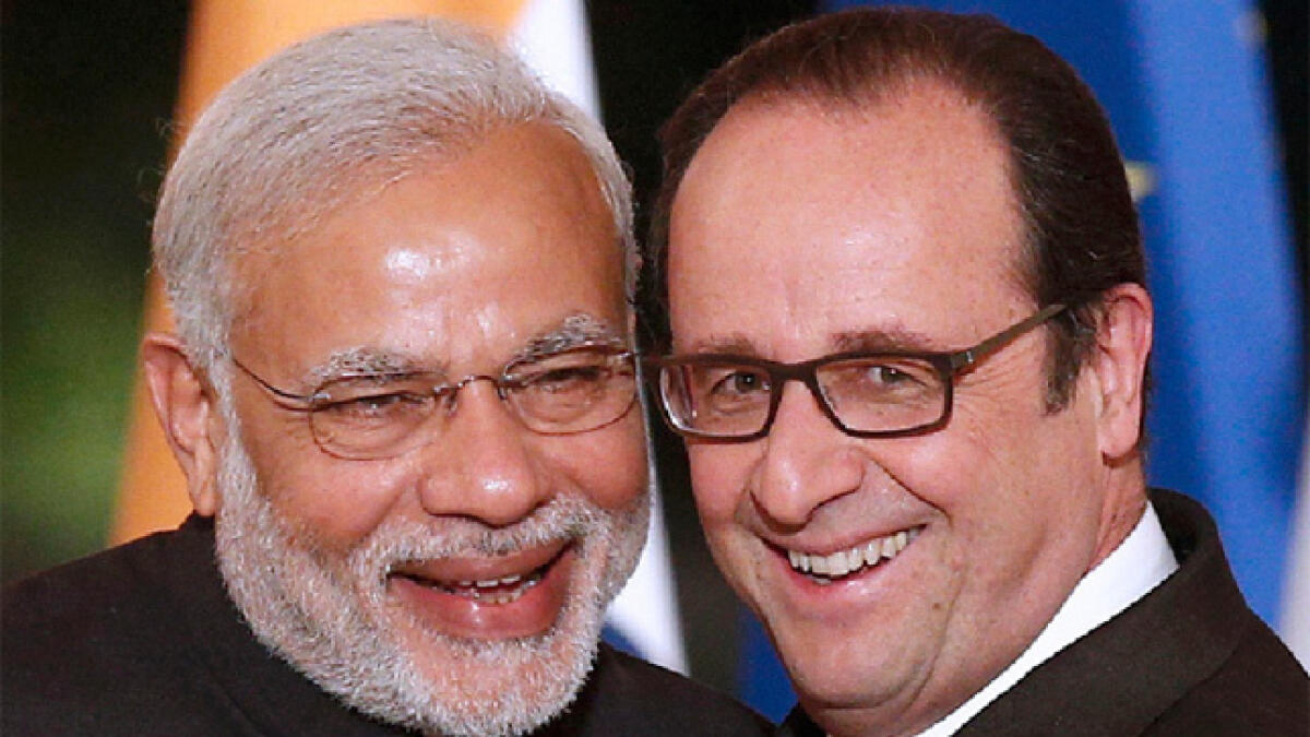 Indian PM gifts ‘Tree of Life’ painting to Hollande