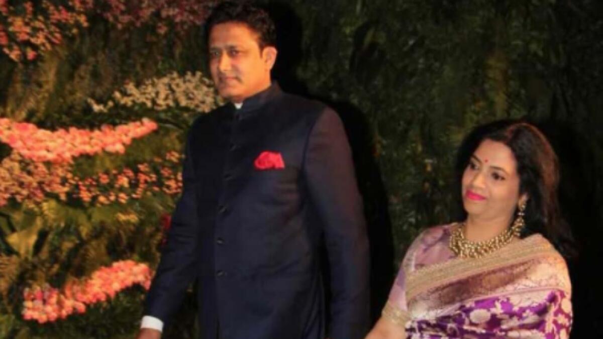Twitter goes crazy as Anil Kumble attends Virat-Anushka reception