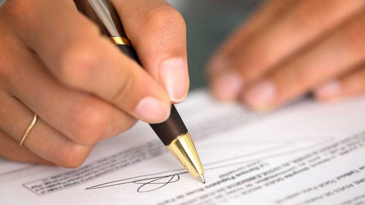 Forcing employee to sign a document is a crime in UAE