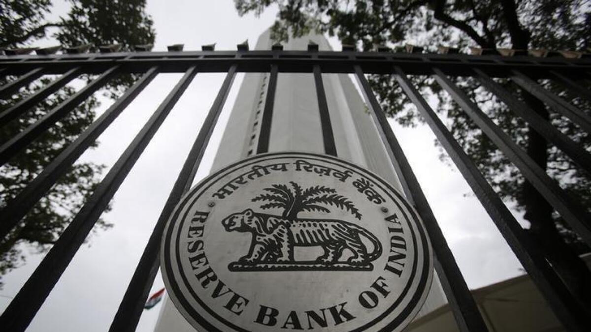 India interest rates on hold as growth slows 