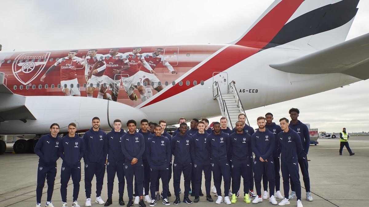 Gunners travel on new Arsenal branded Emirates A380