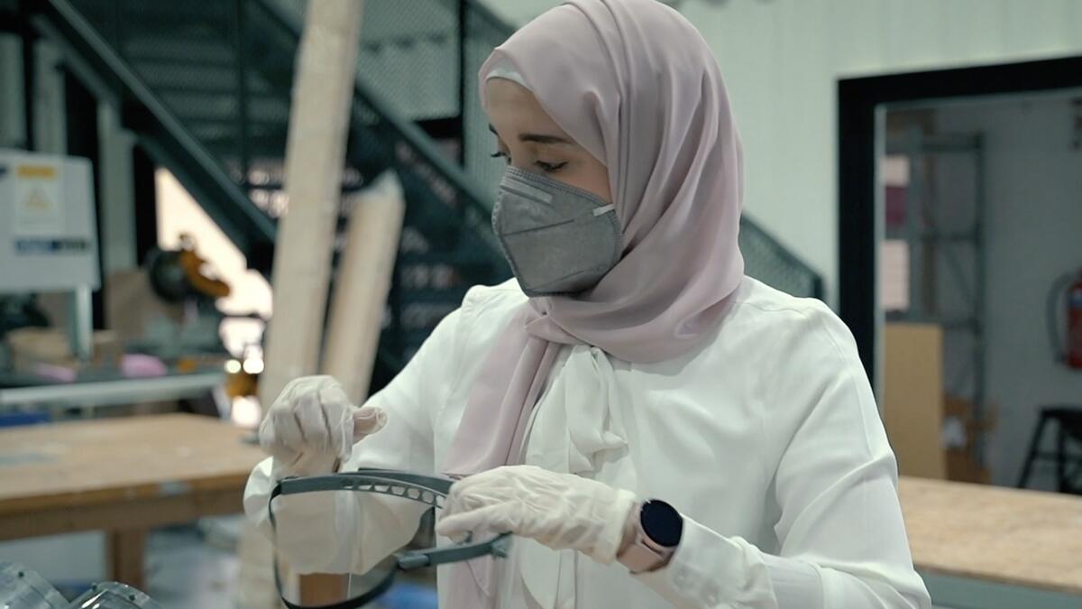 UAE-based, company, produces, thousands, 3D printed, face shields, Dubai Health Authority