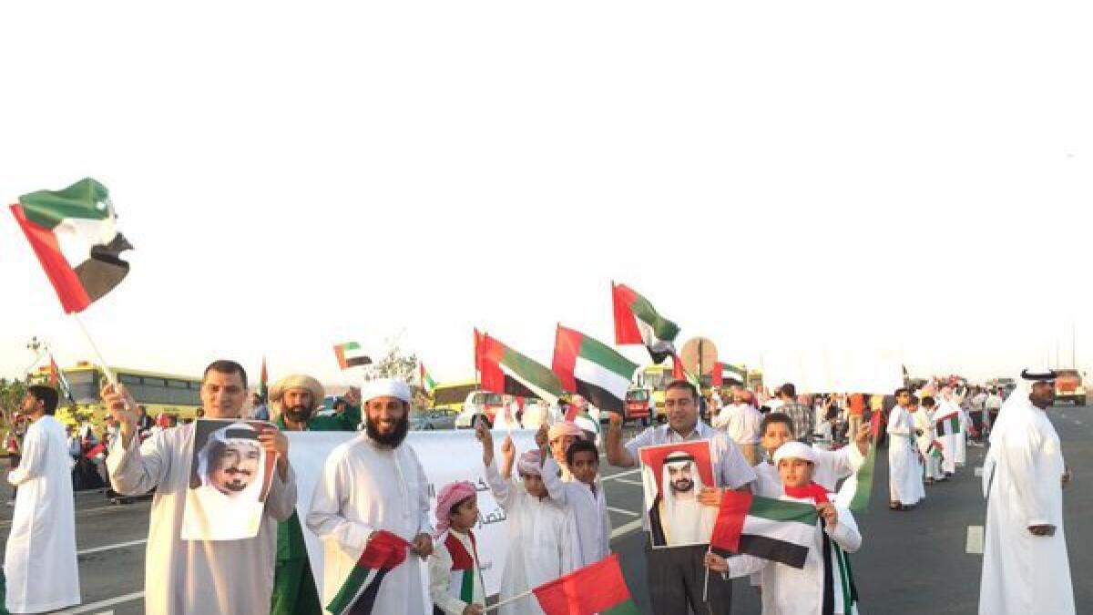 Thousands gather to welcome UAE soldiers returning from Yemen