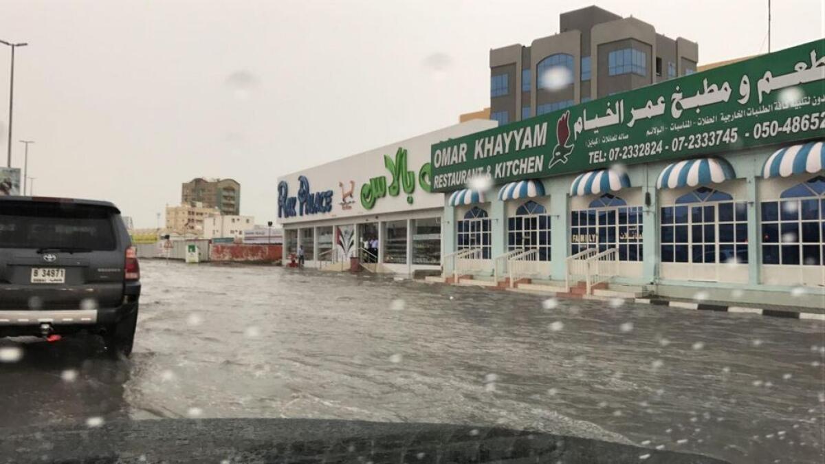 Heavy showers hit Ras Al Khaimah