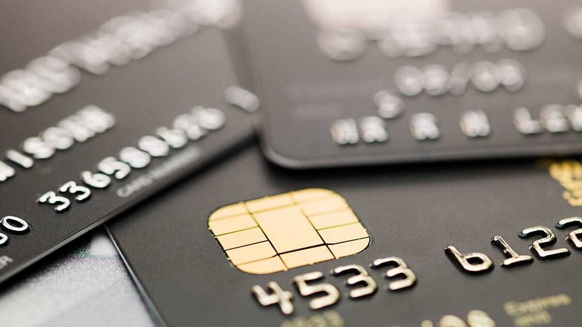 6 ways to avoid credit card debt in UAE