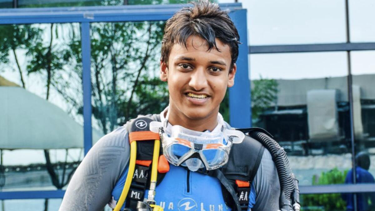 scuba diver, seabed, Dubai student 