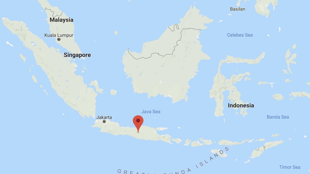 Earthquake of magnitude 6.1 strikes off Indonesia 