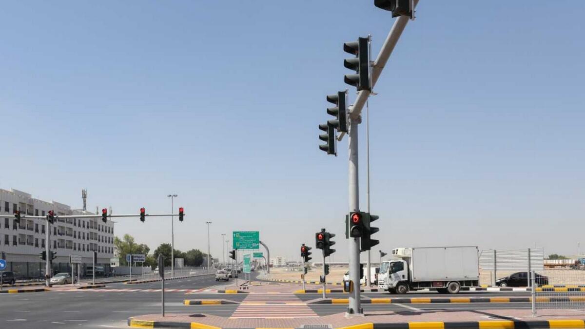 Smart traffic lights ease road congestion in UAE 