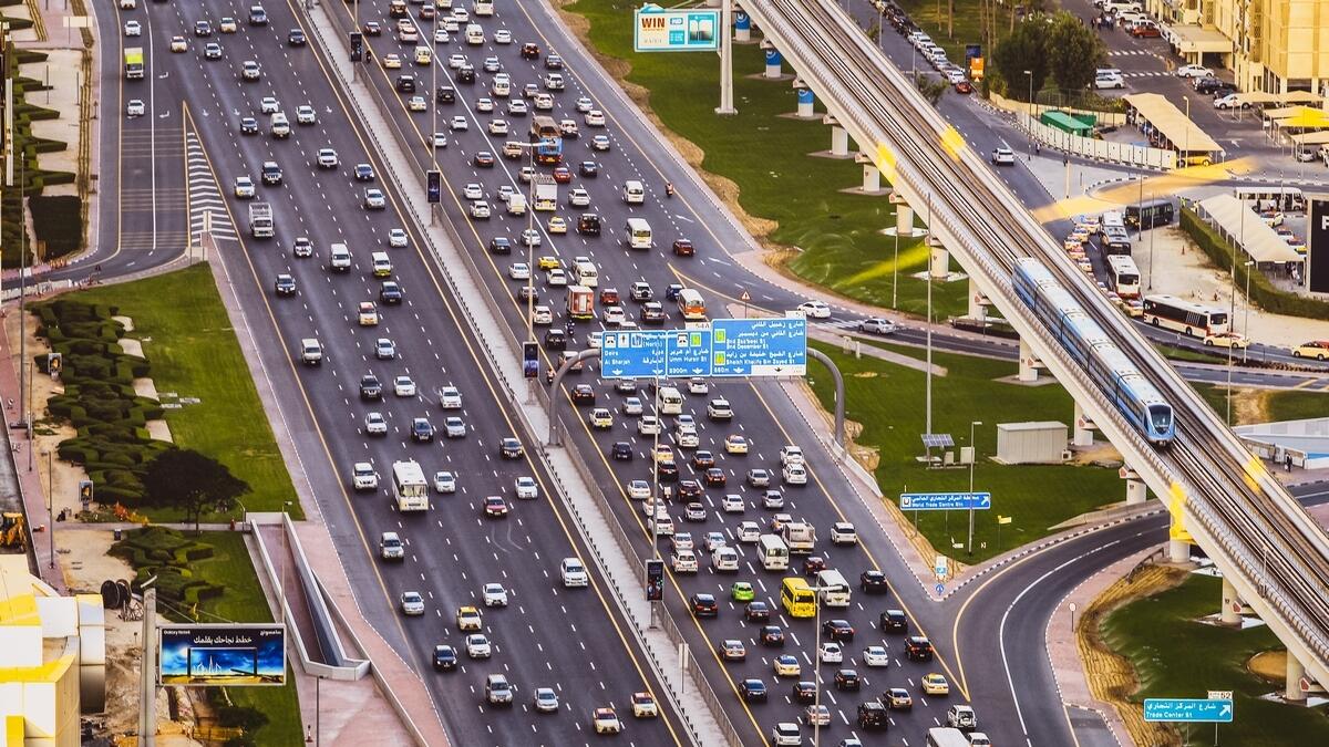 Traffic jams reported as UAE gets day-long rain