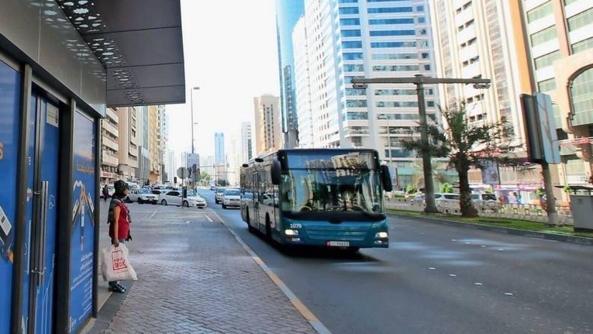 abu dhabi bus service, uae fights coronavirus