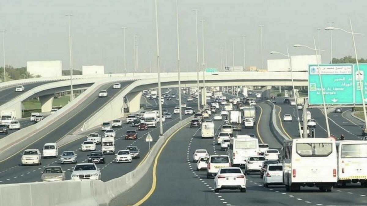 Motorists, UAE traffic, Accident, tailbacks, Dubai, Sharjah roads