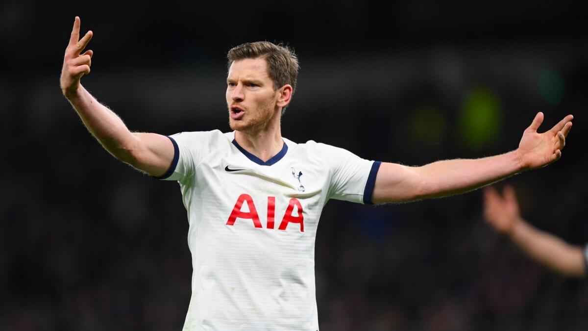Vertonghen is looking at offers from teams in Italy and Spain