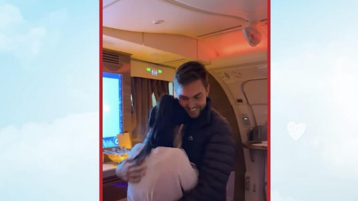 Vasti got her dream proposal when her partner, William popped the question during inside an Emirates A380 bound for Johannesburg, South Africa.