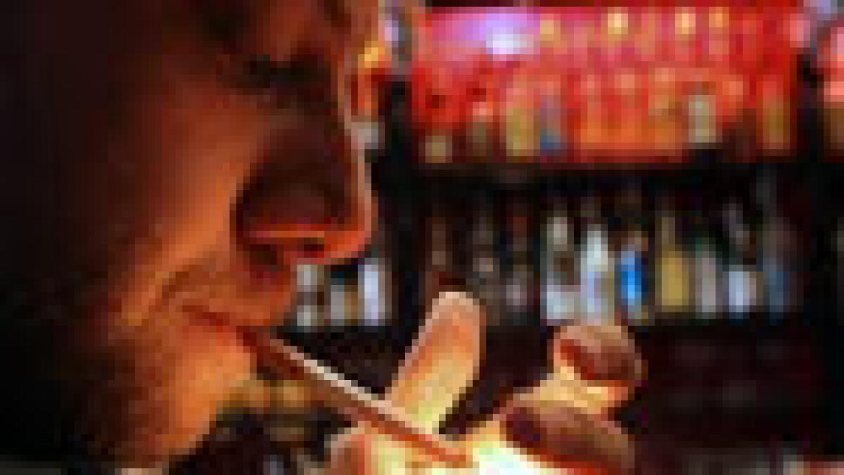 Smoking riskier to womens hearts than mens