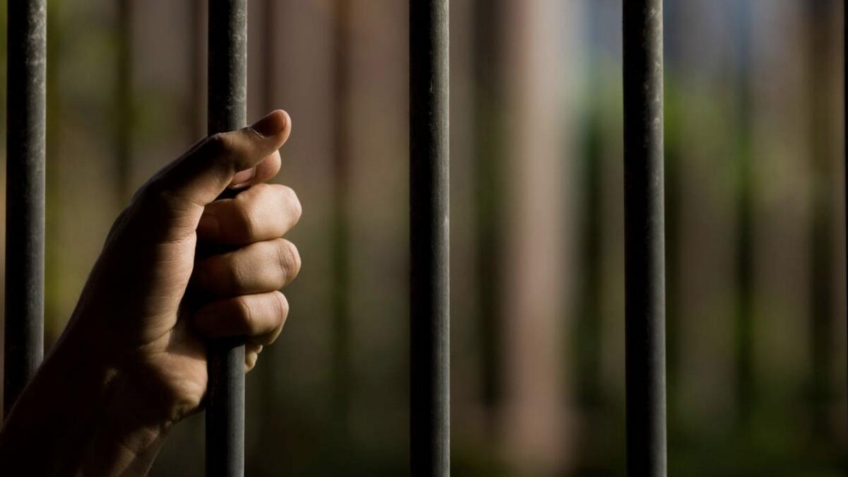 Man, life sentence, online, drug trafficking, UAE