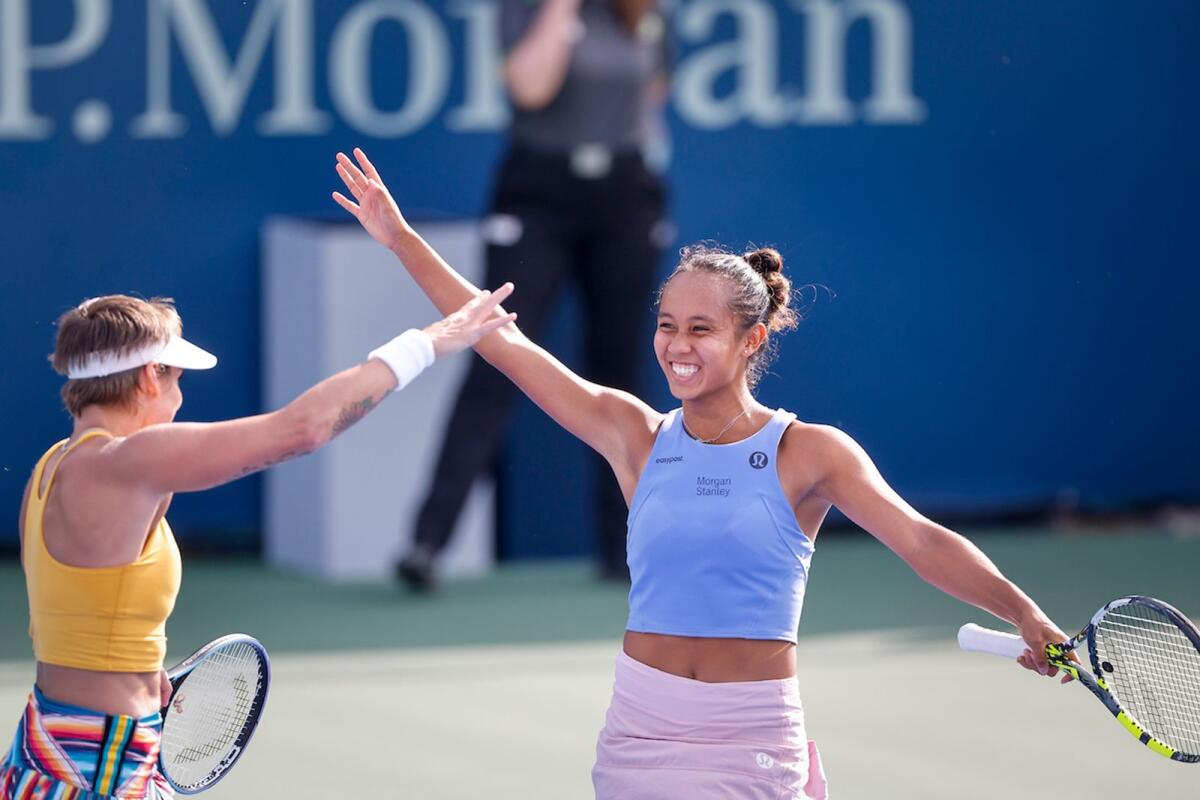 Leylah Fernandez (left) and Bethanie Mattek-Sands celebrate their win over Aliaksandra Sasnovich and Yifan Xu. — Dubai Duty Free Tennis