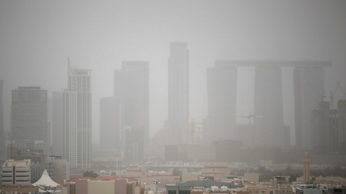 A dusty skyline in Abu Dhabi. Photo by Ryan Lim/ KT