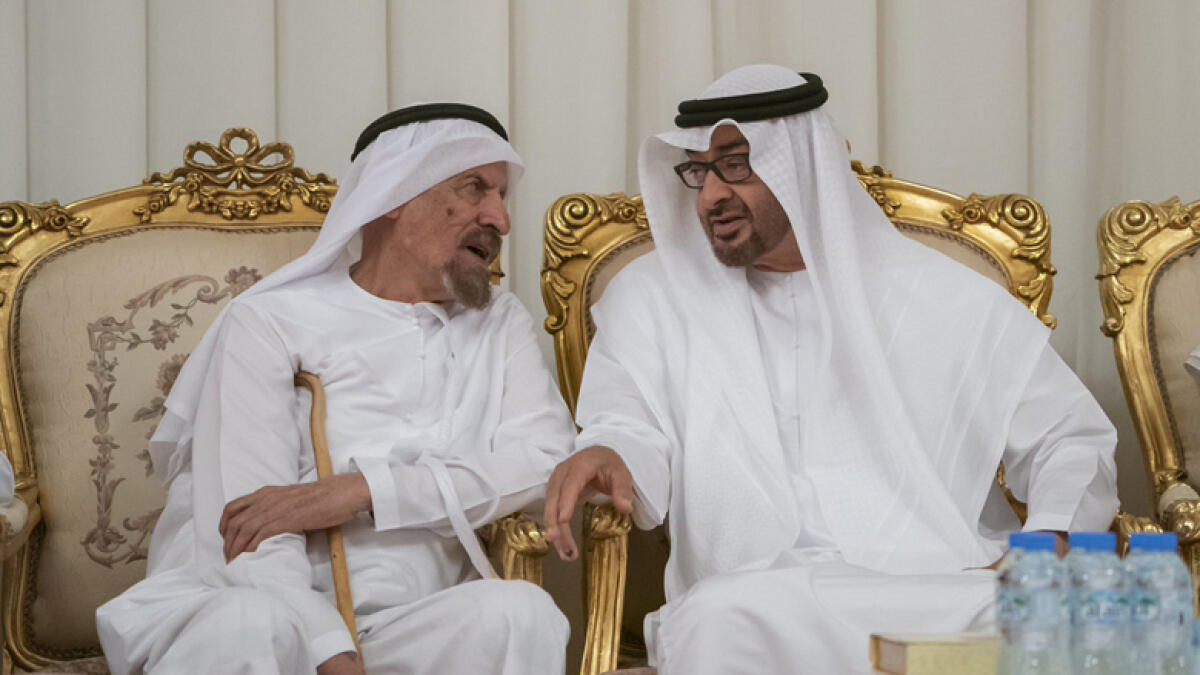 Sheikh Mohamed offers condolences to Presidents Representative on death of his wife