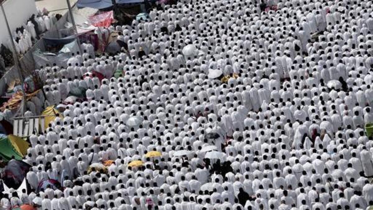 Haj pilgrims reach Mina for stoning ritual