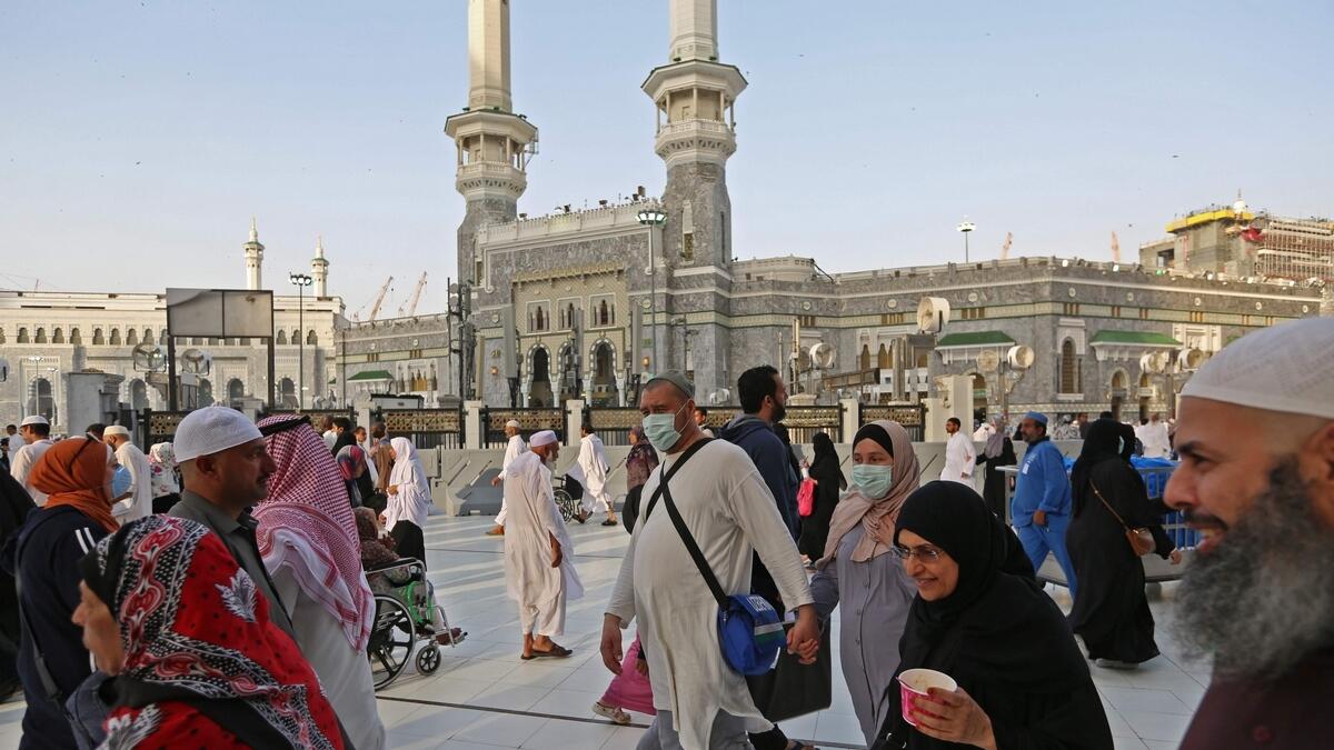 They can obtain entry permit from the website of the Ministry of Haj to perform Umrah and visit the holy cities, according to reports in Saudi Gazette.