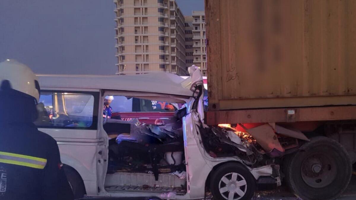 Dubai road accident, Dubai Police, traffic accident, Mohamed bin Zayed road