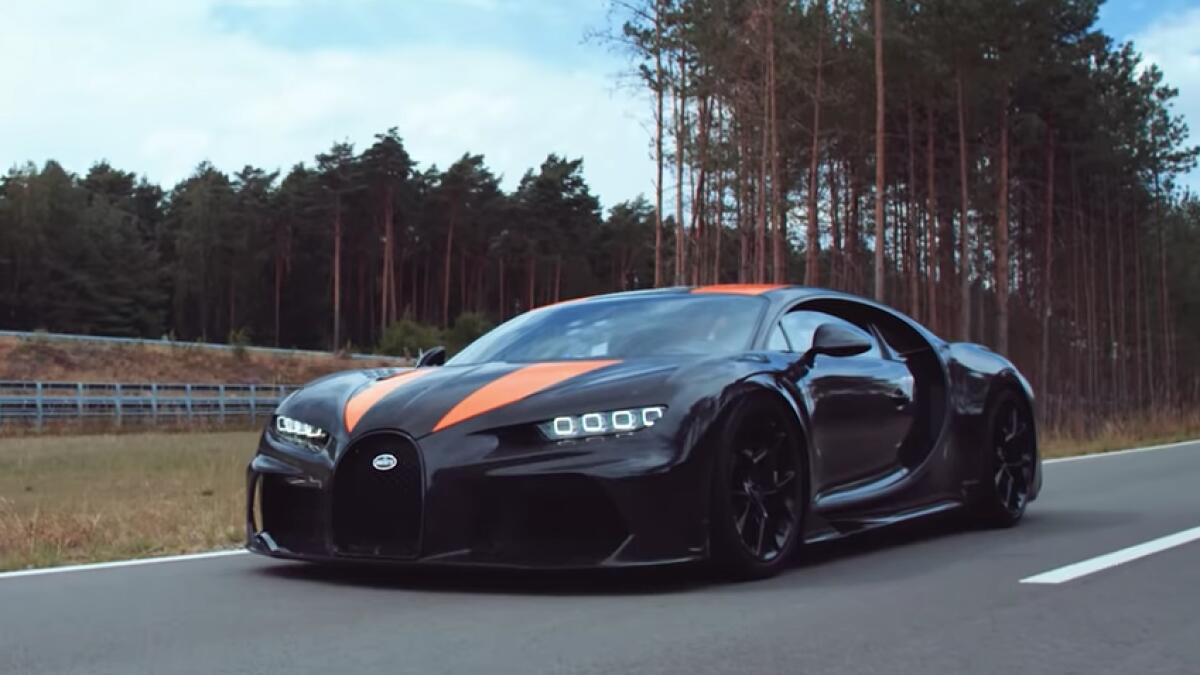 Video: Bugatti Chiron breaks 300mph barrier, sets new record
