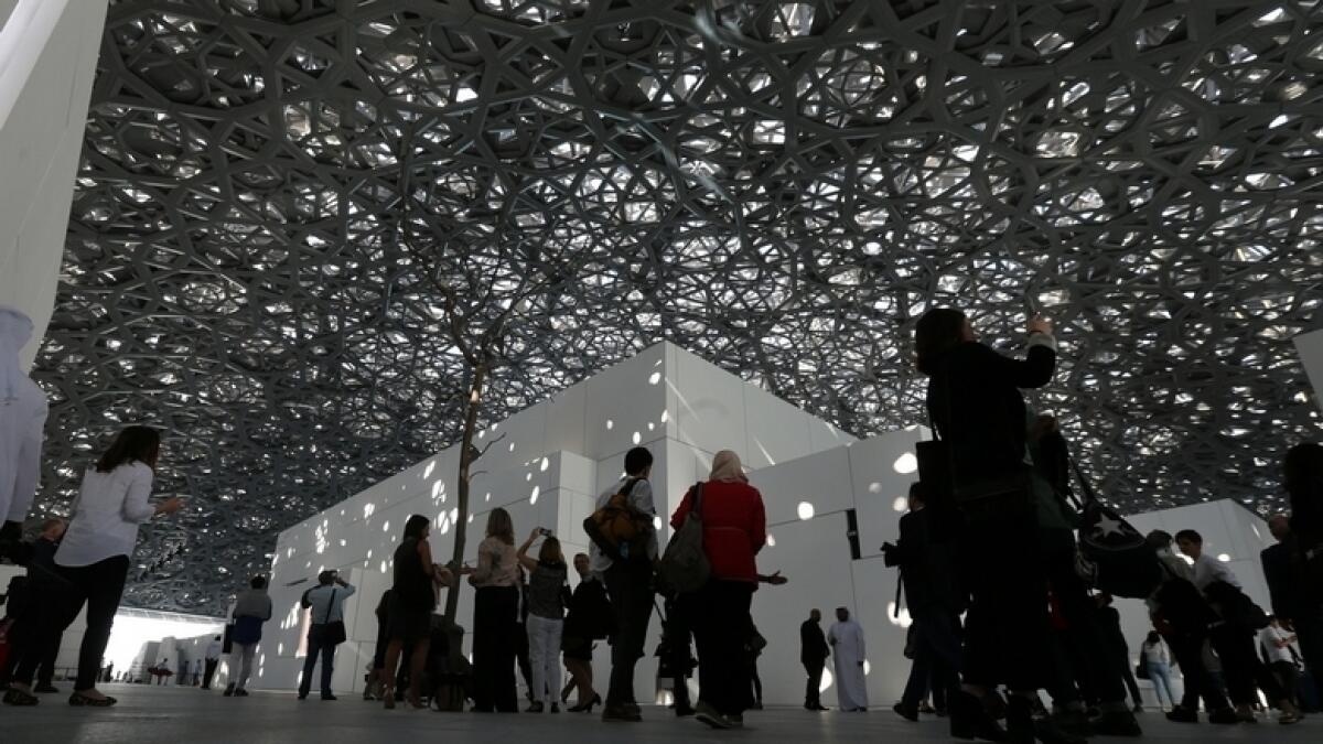 free entry, louvre, abu dhabi, residents, cabbies, select, uae, national day, long weekend