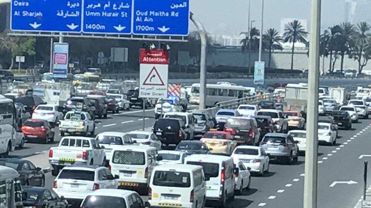 Caution: Bus breakdown, accidents slow down traffic in Dubai