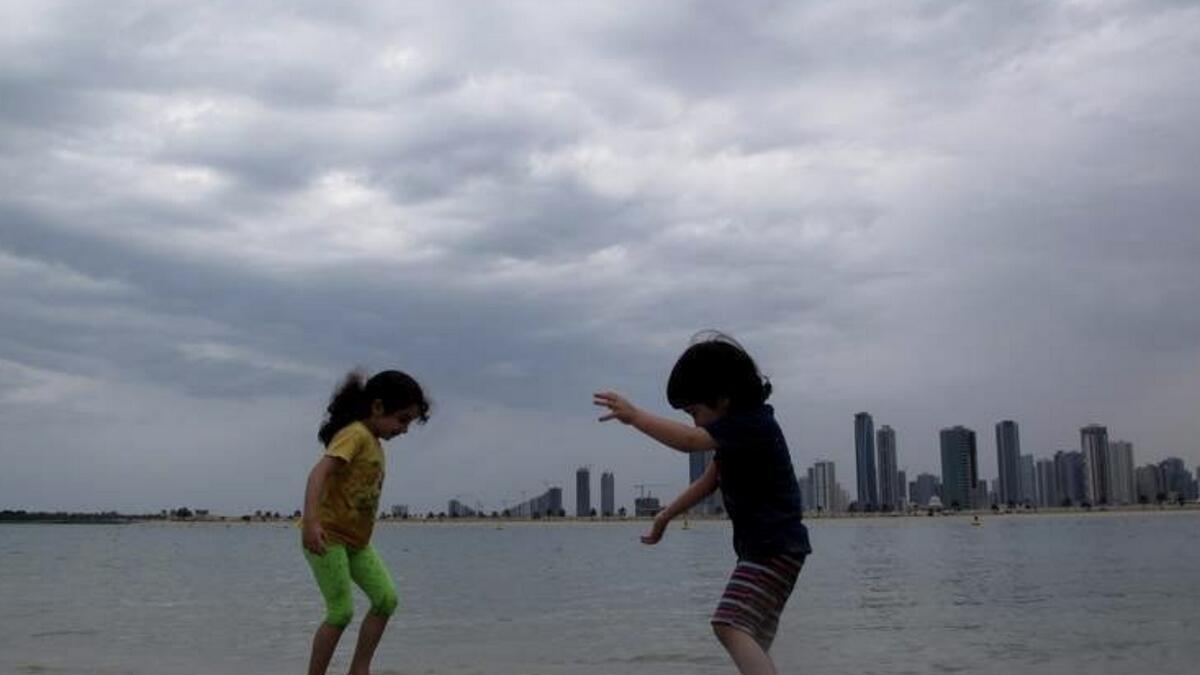  Weather: Rainfall likely in UAE today, temperature to dip 