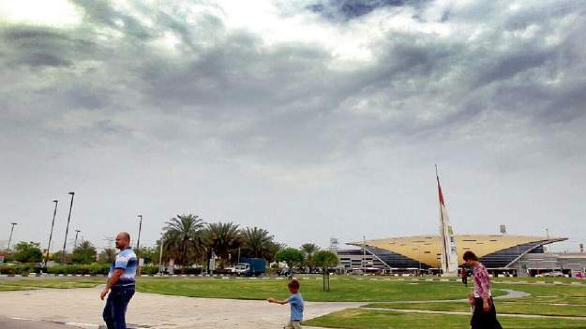 Cloudy weather with overcast skies to continue in UAE