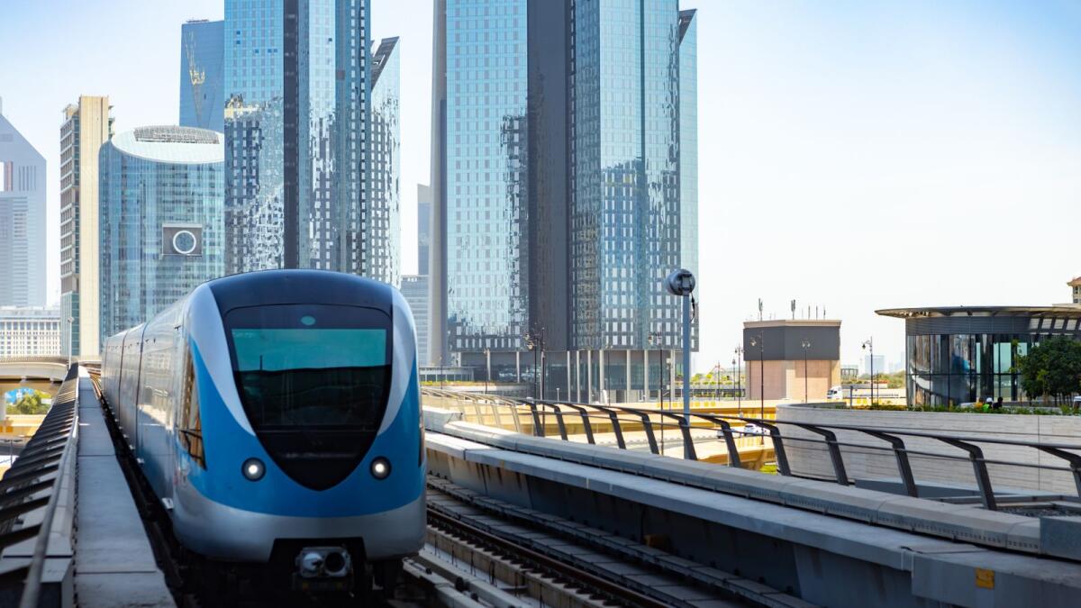 The new line will serve population of one million residents, such as Dubai Creek Harbour, Festival City, Global Village, Rashidiya, Warqa, and Mirdif, as well as urban areas like Silicon Oasis, Academic City, and more.