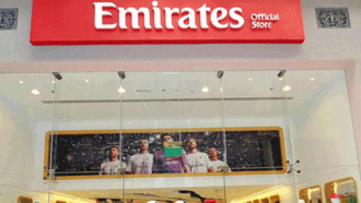 Emirates A380 touches down at Dubai Mall