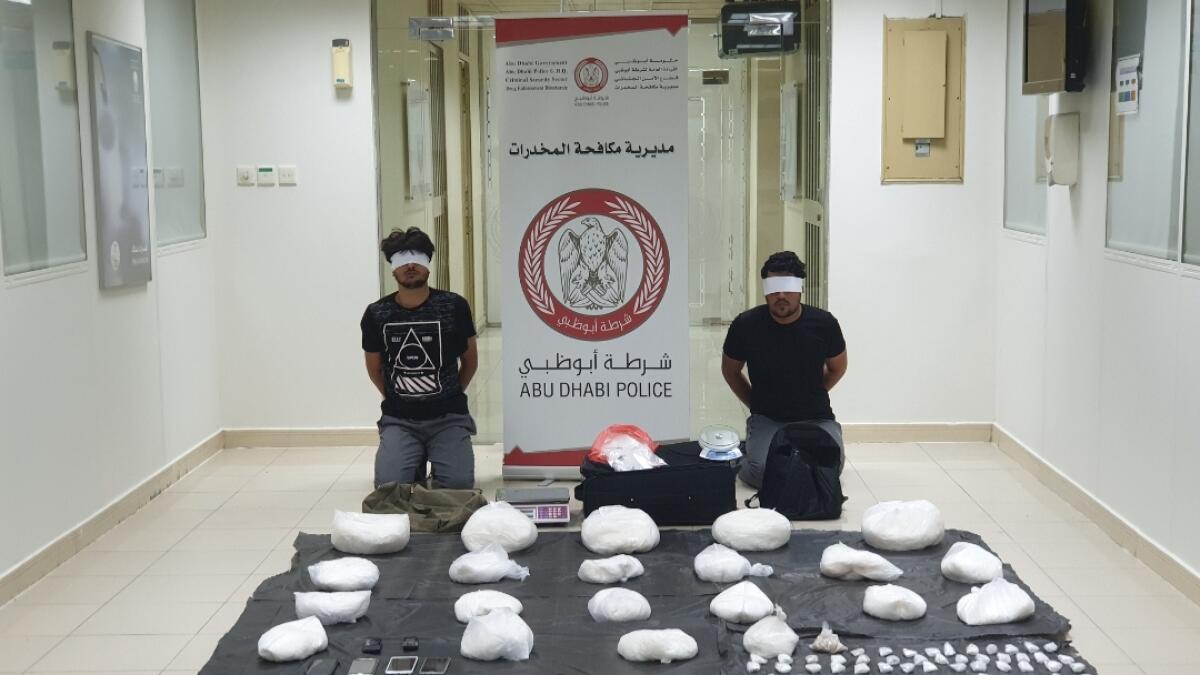 Abu Dhabi Police, Seize. 1.5 tons of drugs, 1.2 million pills, Criminal Sector, criminal gangs, Directorate of Narcotics Control