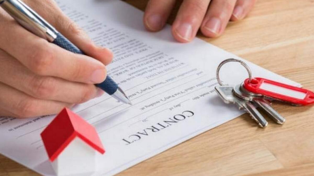 Can landlord mention higher rent in tenancy contract in UAE? 