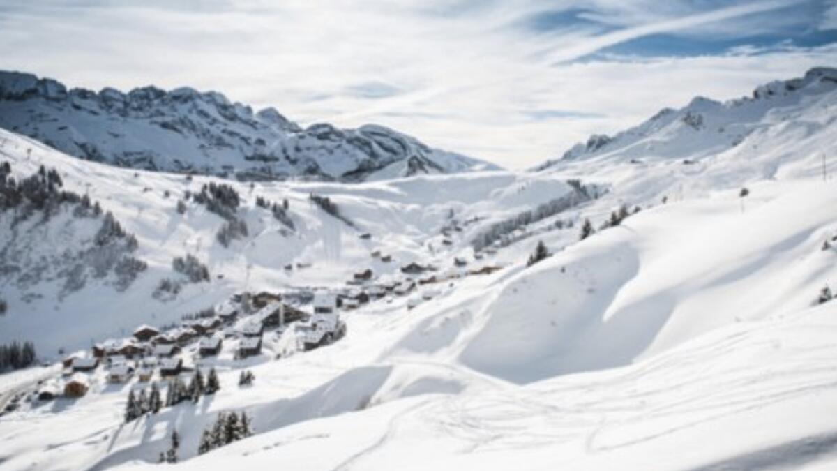One killed, two injured in Swiss avalanche