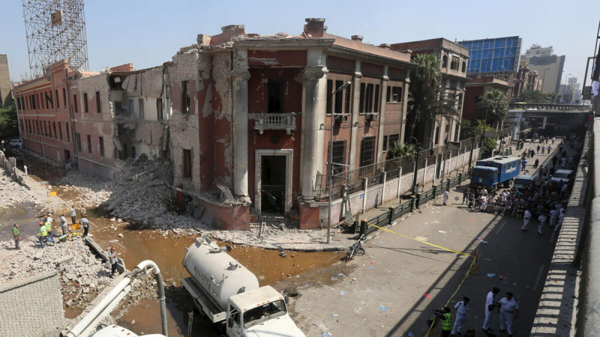 Daesh claims car bomb attack at Italian consulate in Cairo 