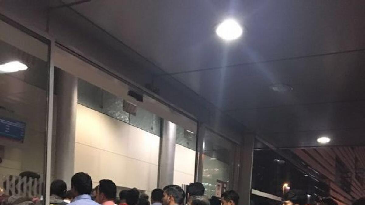 Passengers stranded as glitch delays Dubai Metro