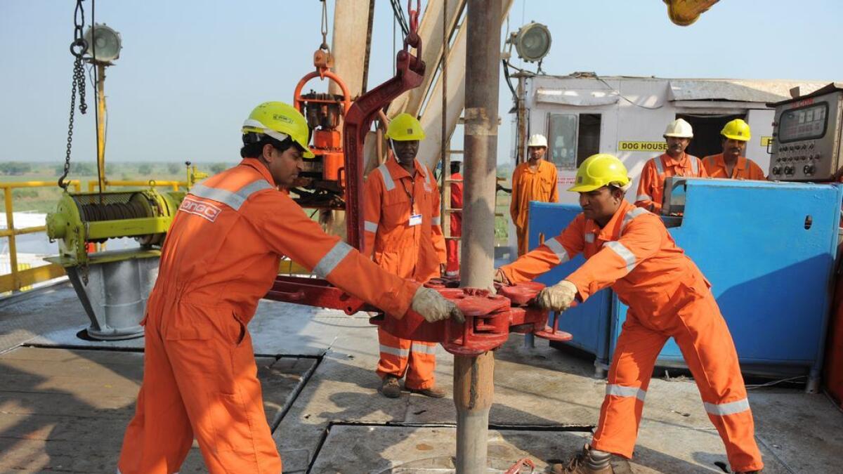 India eyes UAE investors in oil, gas