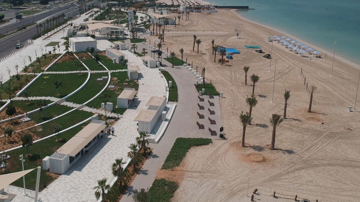new UAE beach, abu dhabi beach, abu dhabi corniche, basketball, volleyball, marine sports
