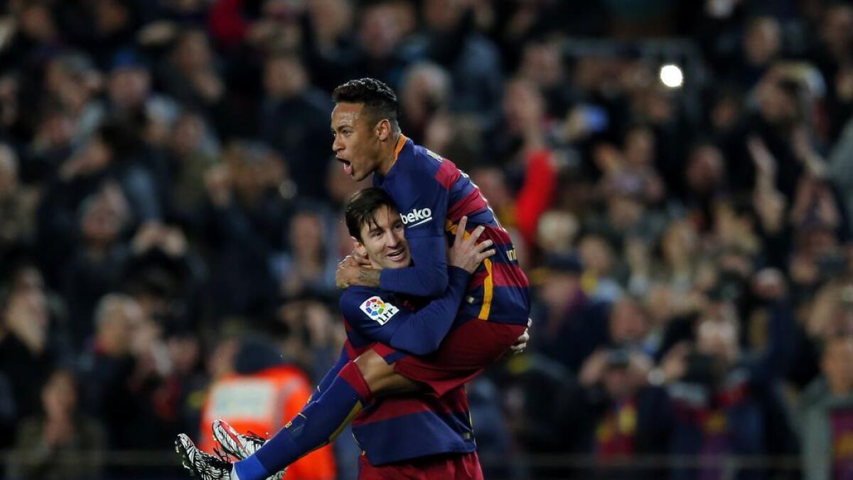 Neymar gives Messi lift on private jet before Brazil-Argentina match
