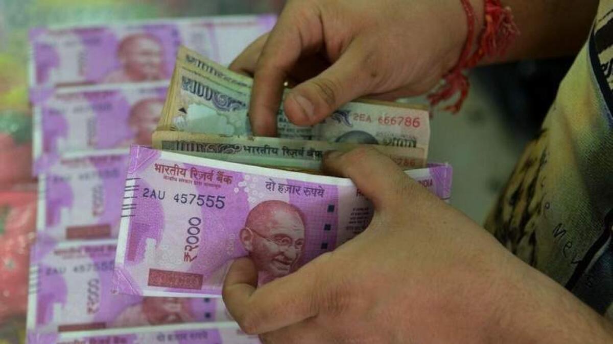Rupee drops against dollar, reaches 17.48 vs dirham