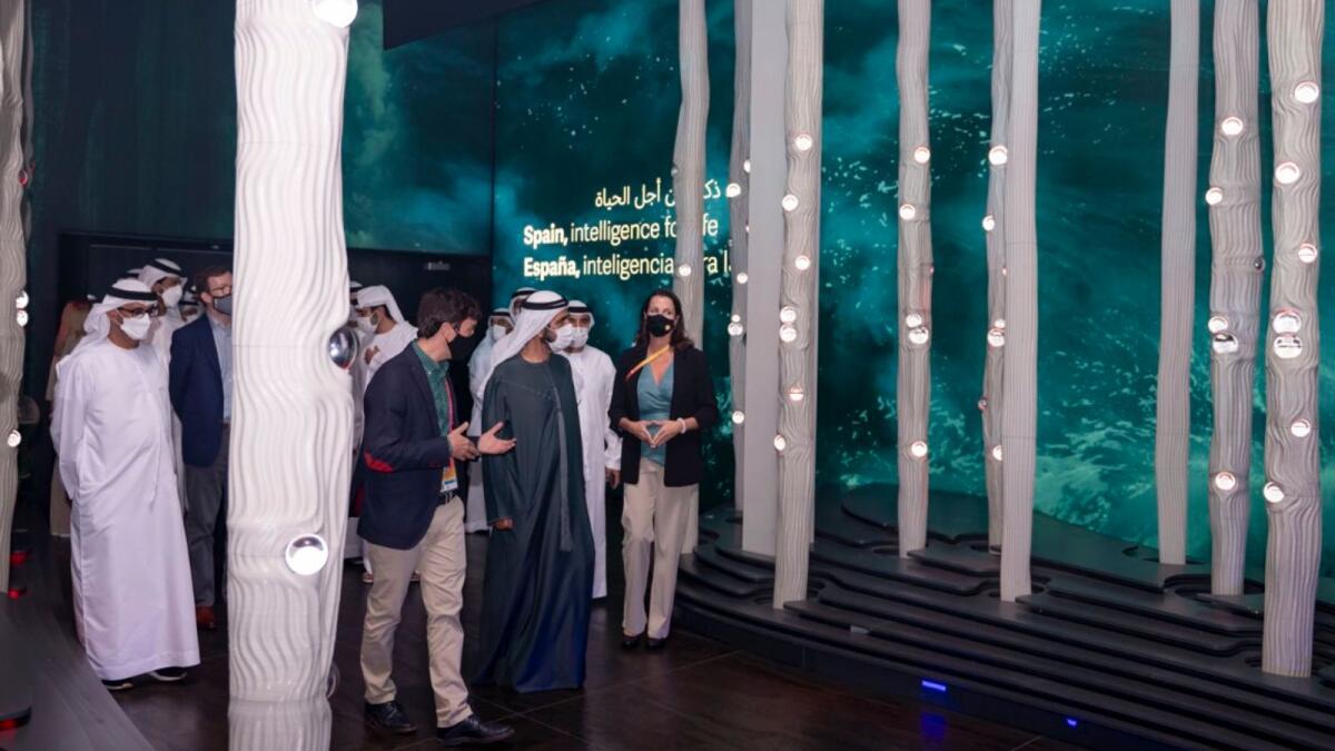 Sheikh Mohammed visits Spanish pavilion at Expo 2020 Dubai. — Wam