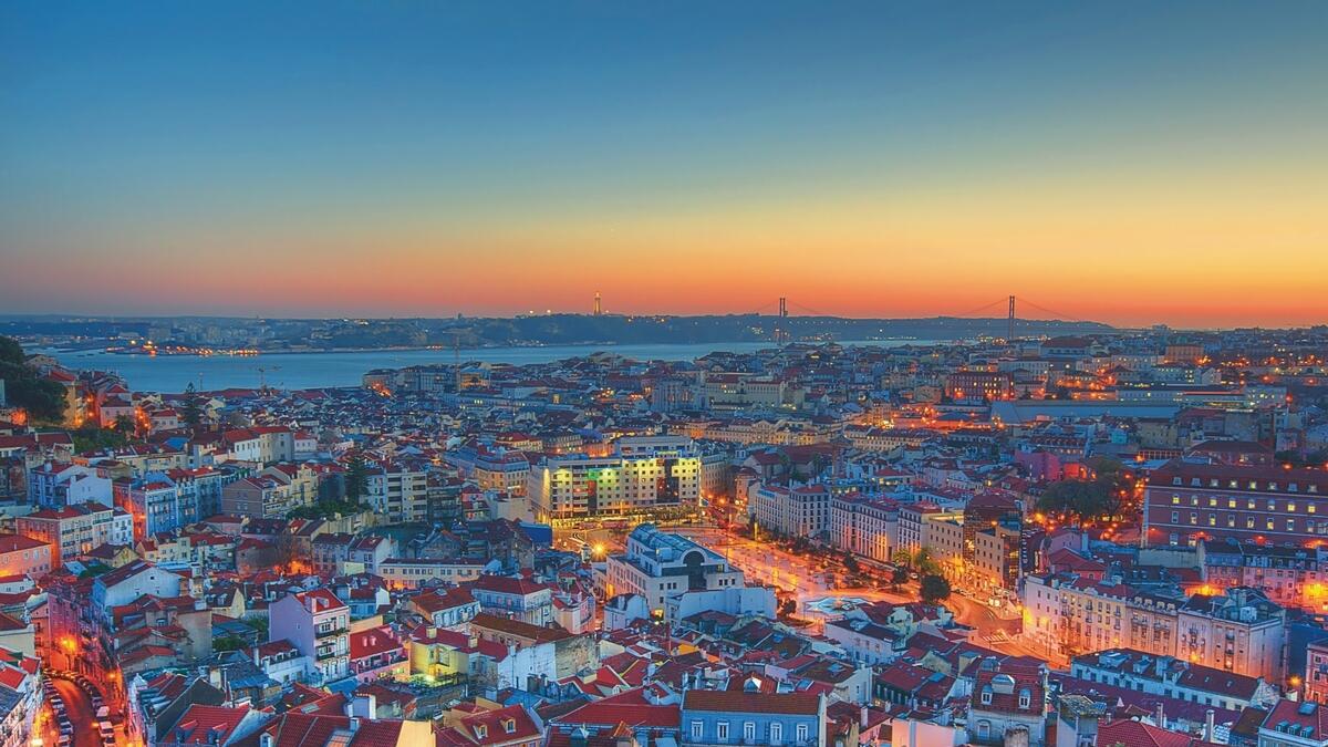 Portuguese Golden Visa - fast track to EU citizenship 