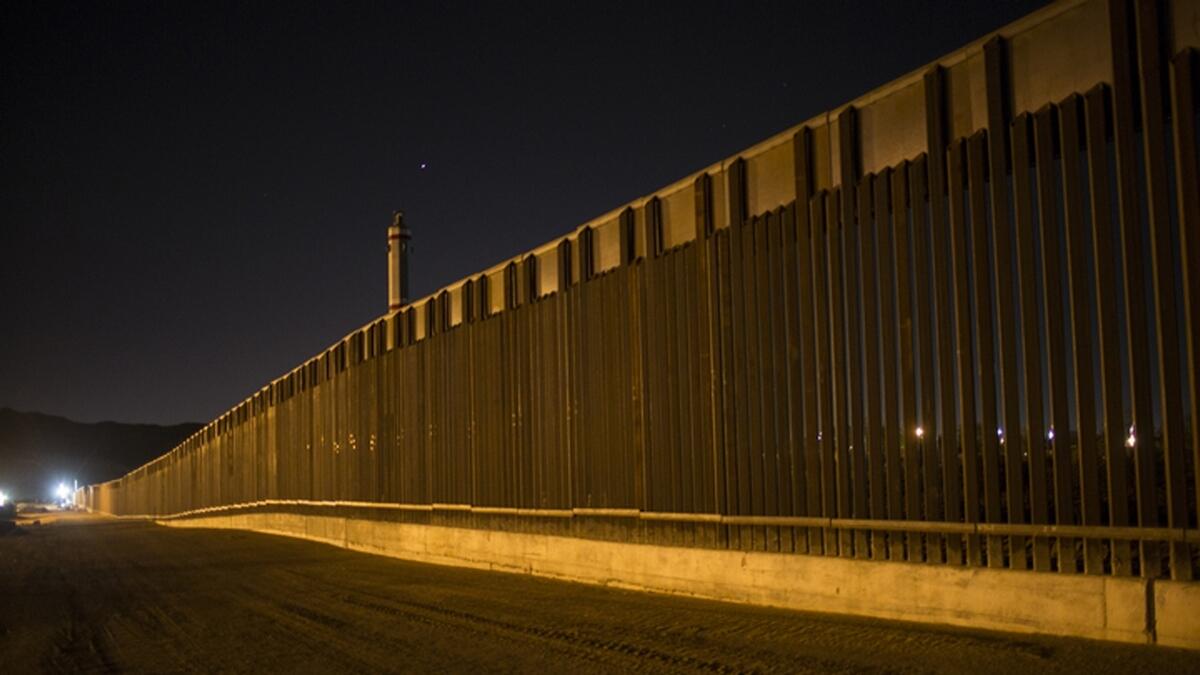Trump seeks $18b to extend border wall with Mexico