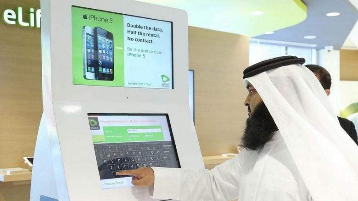Etisalat cuts GCC roaming charges