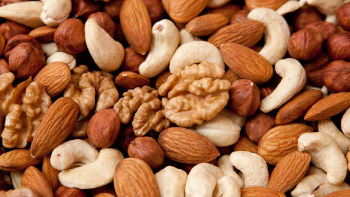 Eat 10 grams of nuts a day for longer life