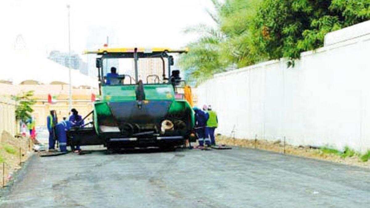 Used rubber tyres, organic materials pave UAE roads