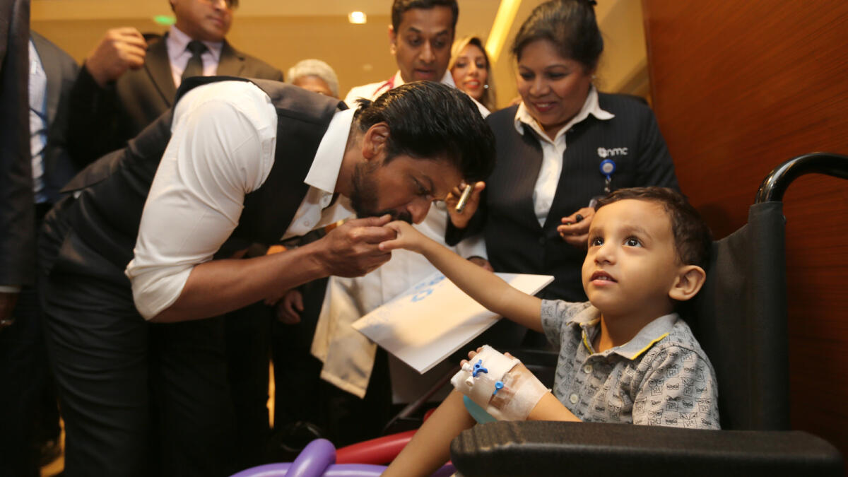 Shah Rukh Khan visited the NMC Royal Hospital at Khalifa City in Abu Dhabi and spent some time with the patients